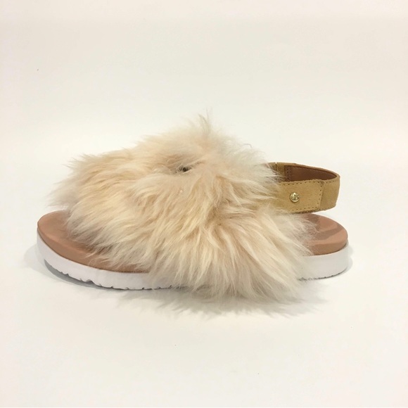UGG PUNKI FURRY SANDALS -NATURAL FLUFFY SHEEPSKIN -BIG KIDS US 5 -NEW - Picture 5 of 9